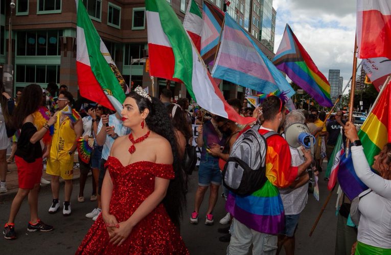 ماه افتخار جامعه کوییر، کنشی در برابر سرکوب